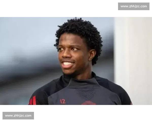 曼联续约三门希顿至 2026 年 罗马诺确认协议达成