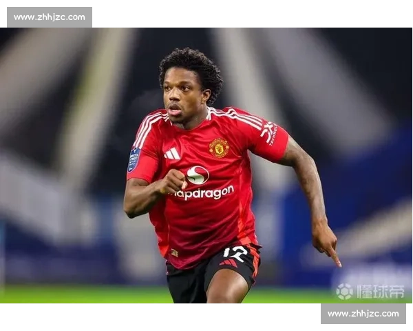 罗马诺确认曼联接触沃特金斯：红魔锋线引援进入实质性阶段