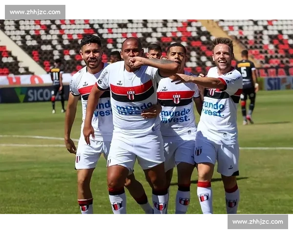 帕尔梅拉斯半场闷平博塔弗戈 攻防拉锯战三人染黄